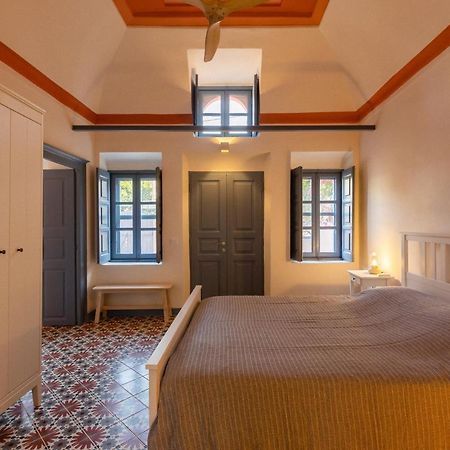 St.Mammas Traditional Apartment Mesaria Exteriér fotografie