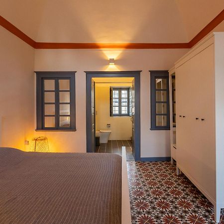 St.Mammas Traditional Apartment Mesaria Exteriér fotografie