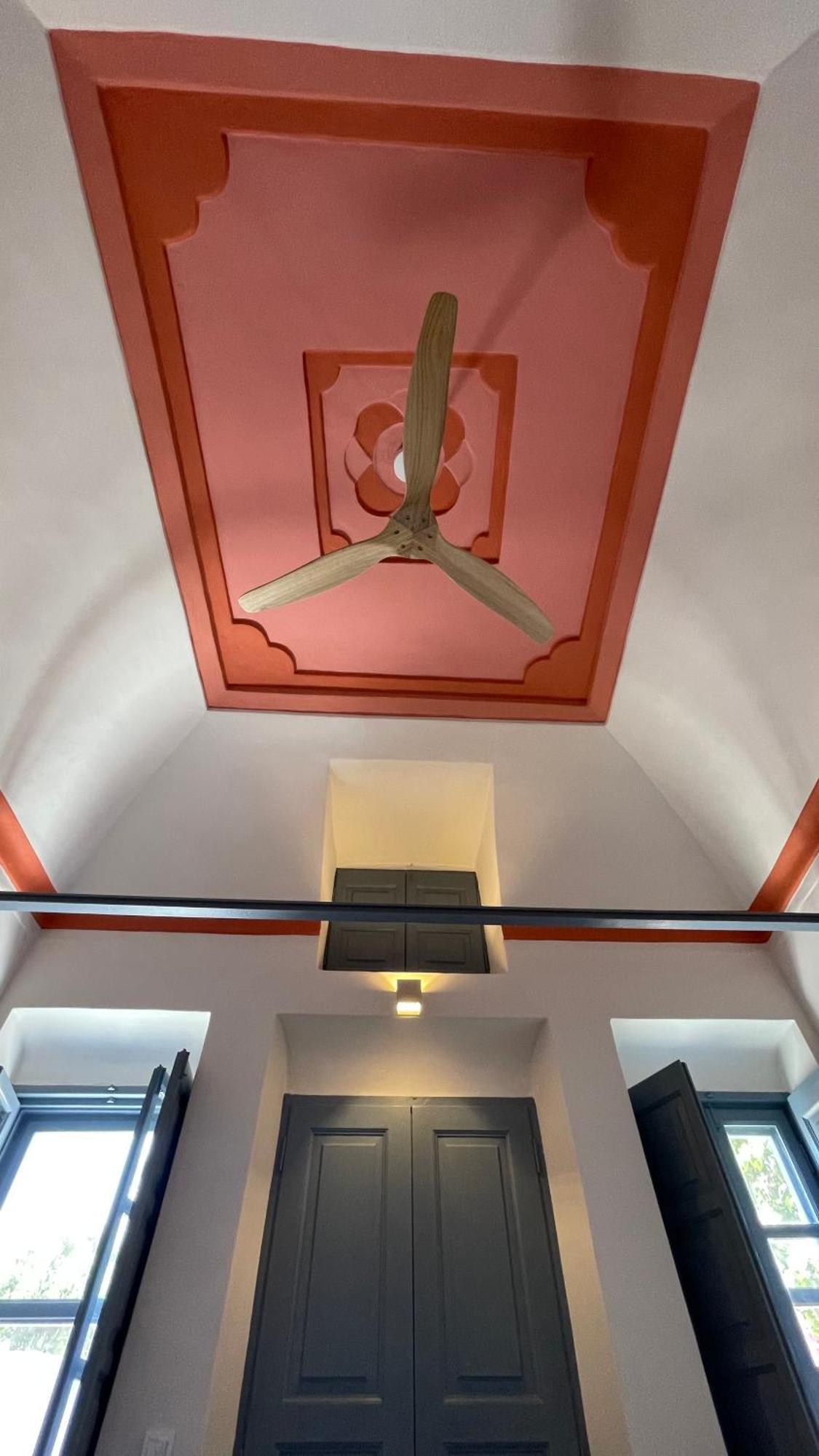 St.Mammas Traditional Apartment Mesaria Exteriér fotografie